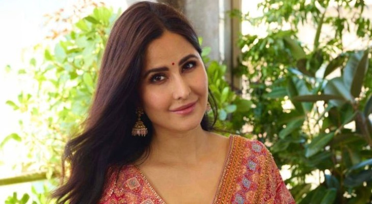 মা হওয়ার সাড়ে তিন মাস পর জনসমক্ষে ক্যাটরিনা!